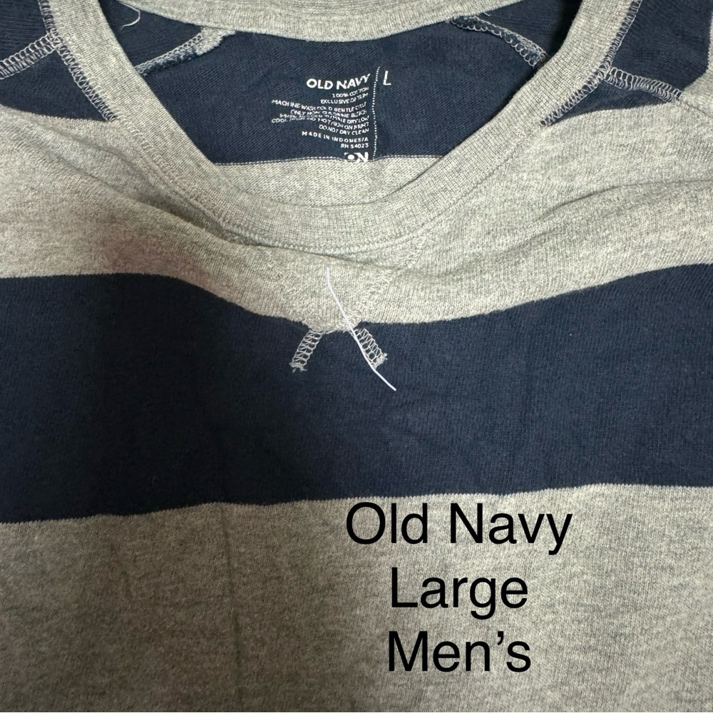 Old Navy Men’s Large Sweater